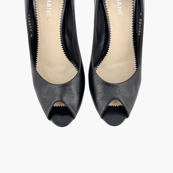 Chanel Peep Toe CC Logo Pearl Black Leather Pumps High Heels Size 38.5 US 7.5-8 - Picture 3 of 16